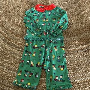 Girls peanuts pajamas